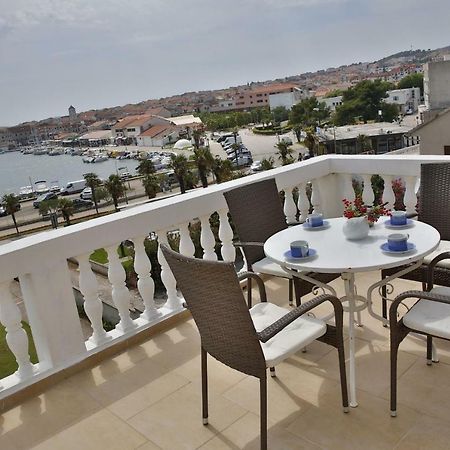 Apartment And Rooms Villa Kolonada Vodice Exterior photo